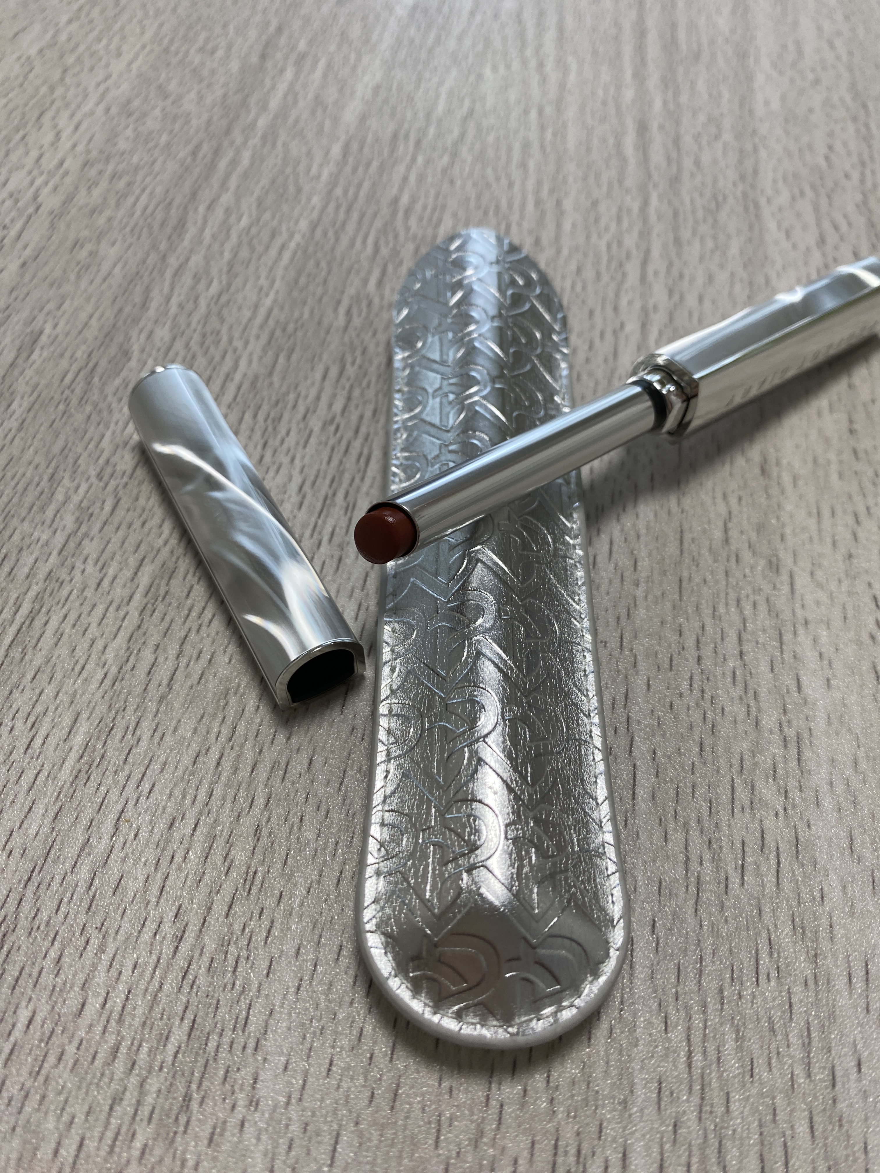 スポットライトシャイニーモイストスリムリップスティック/PERFECT DIARY/口紅を使ったクチコミ（2枚目）