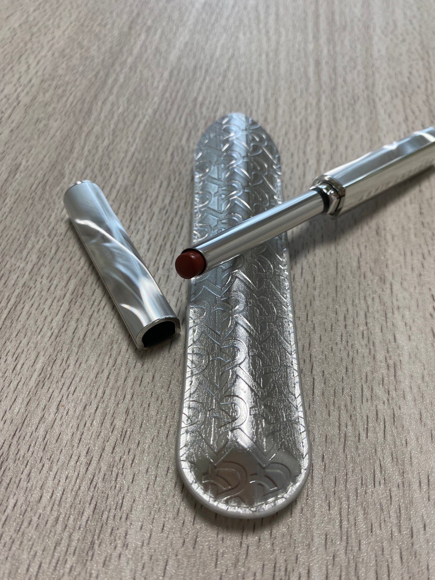 スポットライトシャイニーモイストスリムリップスティック/PERFECT DIARY/口紅を使ったクチコミ(2枚目)