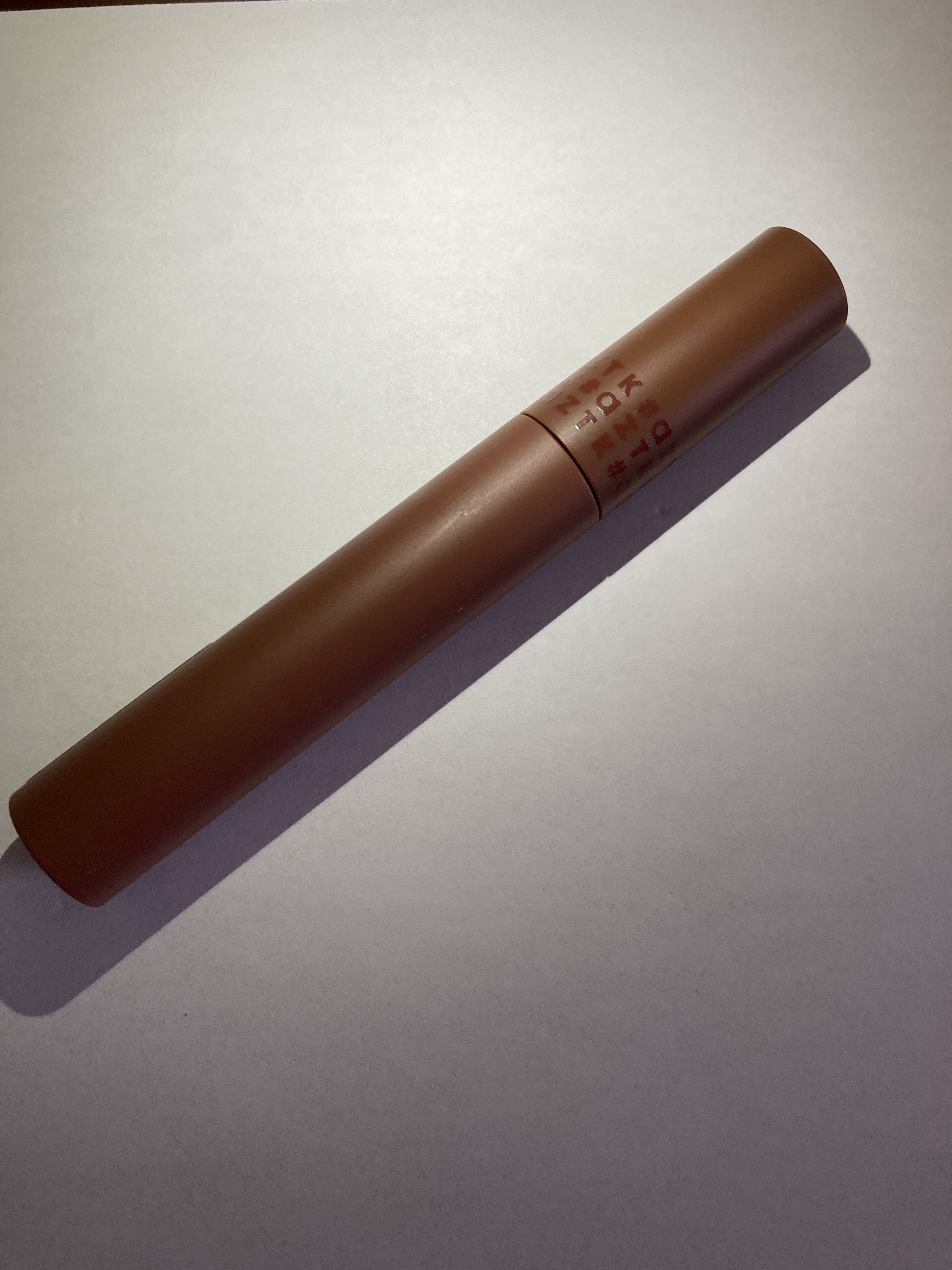 aZTK LEOカラーマスカラのクチコミ「aZTK   LEOカラーマスカラ   04
カラーマスカラってだけあって結構いろつく‼️
こ.....」（1枚目）