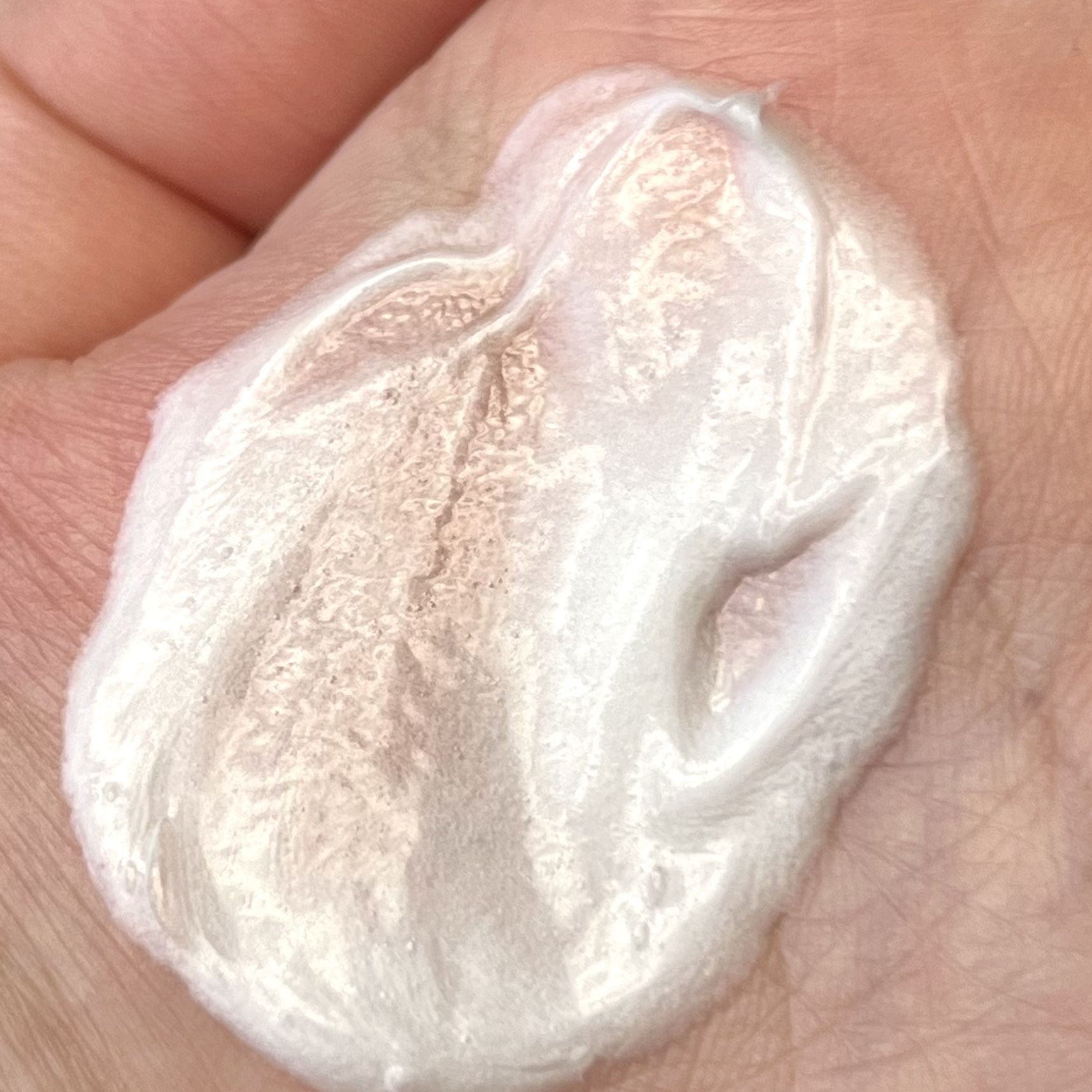 ロレアル パリ ボンド リペア 導入エッセンス/ロレアル パリ/洗い流すヘアトリートメントを使ったクチコミ（3枚目）