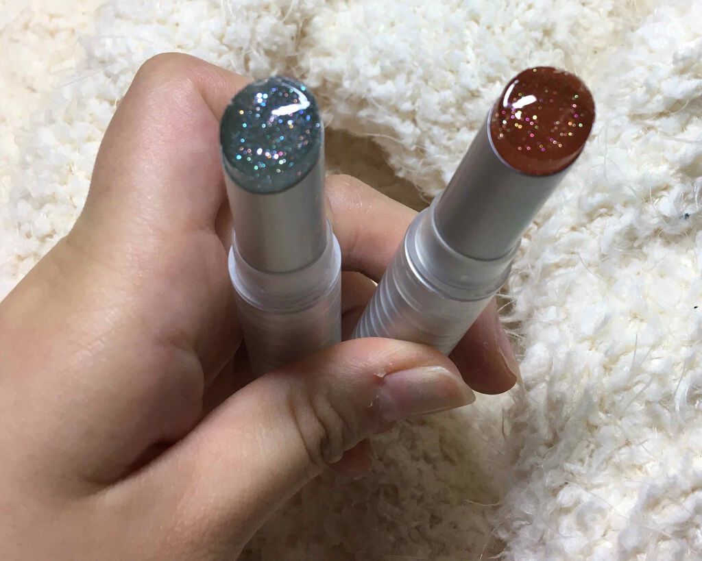 グリッタリーウェブリップバーム/unleashia/リップケアを使ったクチコミ（1枚目）