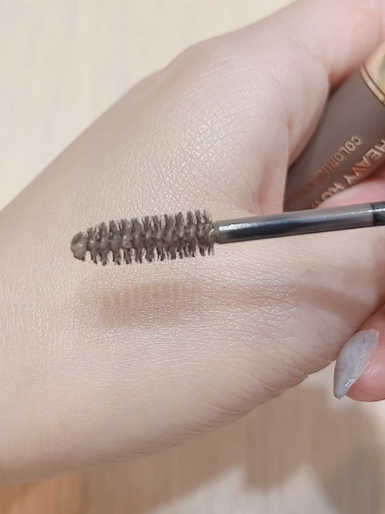 カラーリングアイブロウ 08 アッシュグレー/ヘビーローテーション/眉マスカラを使ったクチコミ（2枚目）