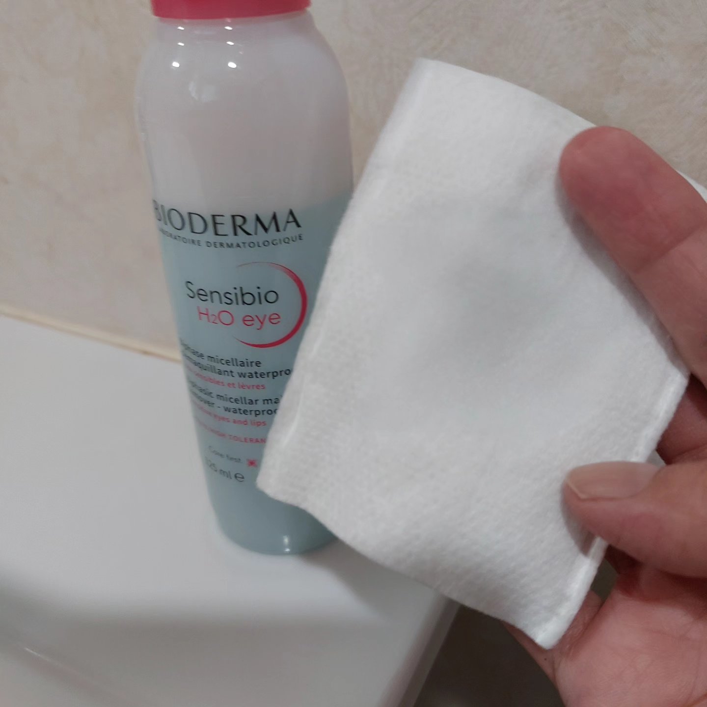 サンシビオ エイチツーオー アイ/ビオデルマ/ポイントメイクリムーバーを使ったクチコミ（3枚目）