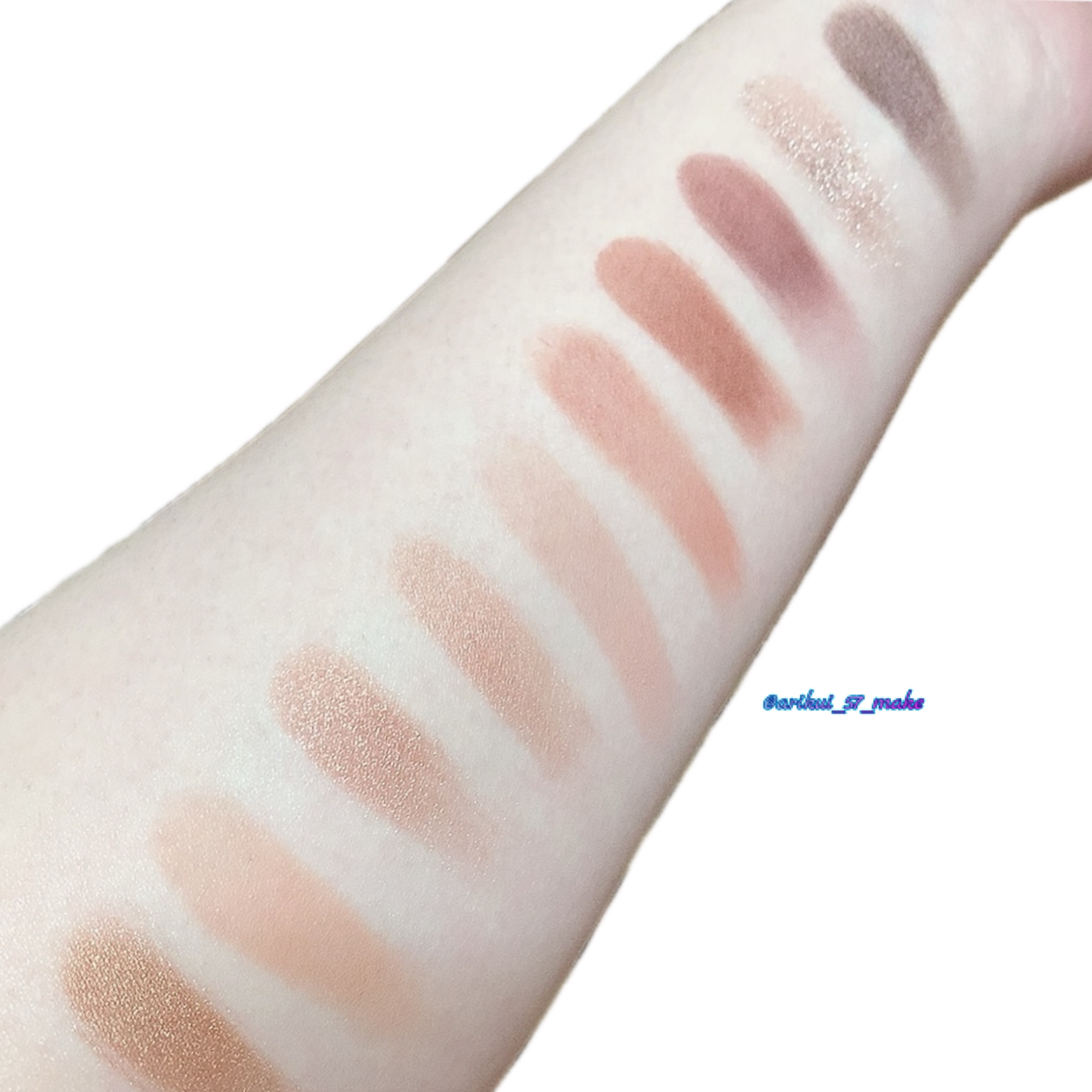 プレイカラー アイシャドウ カフェインホリック【生産終了】/ETUDE/アイシャドウパレットを使ったクチコミ（3枚目）