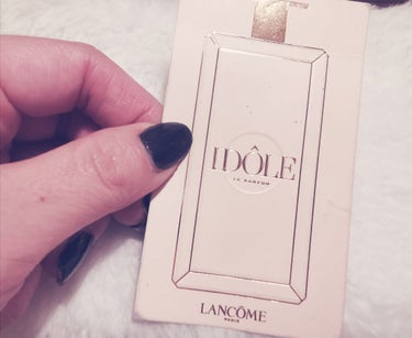 いつかコスメの買い物をしたら、#Lancome の #IDOLE （オードパルファム）
をサンプルでもらいました。
あまり深く考えずフィルムをはがしたらとってもいい匂いなので、
コスメバッグに入れ