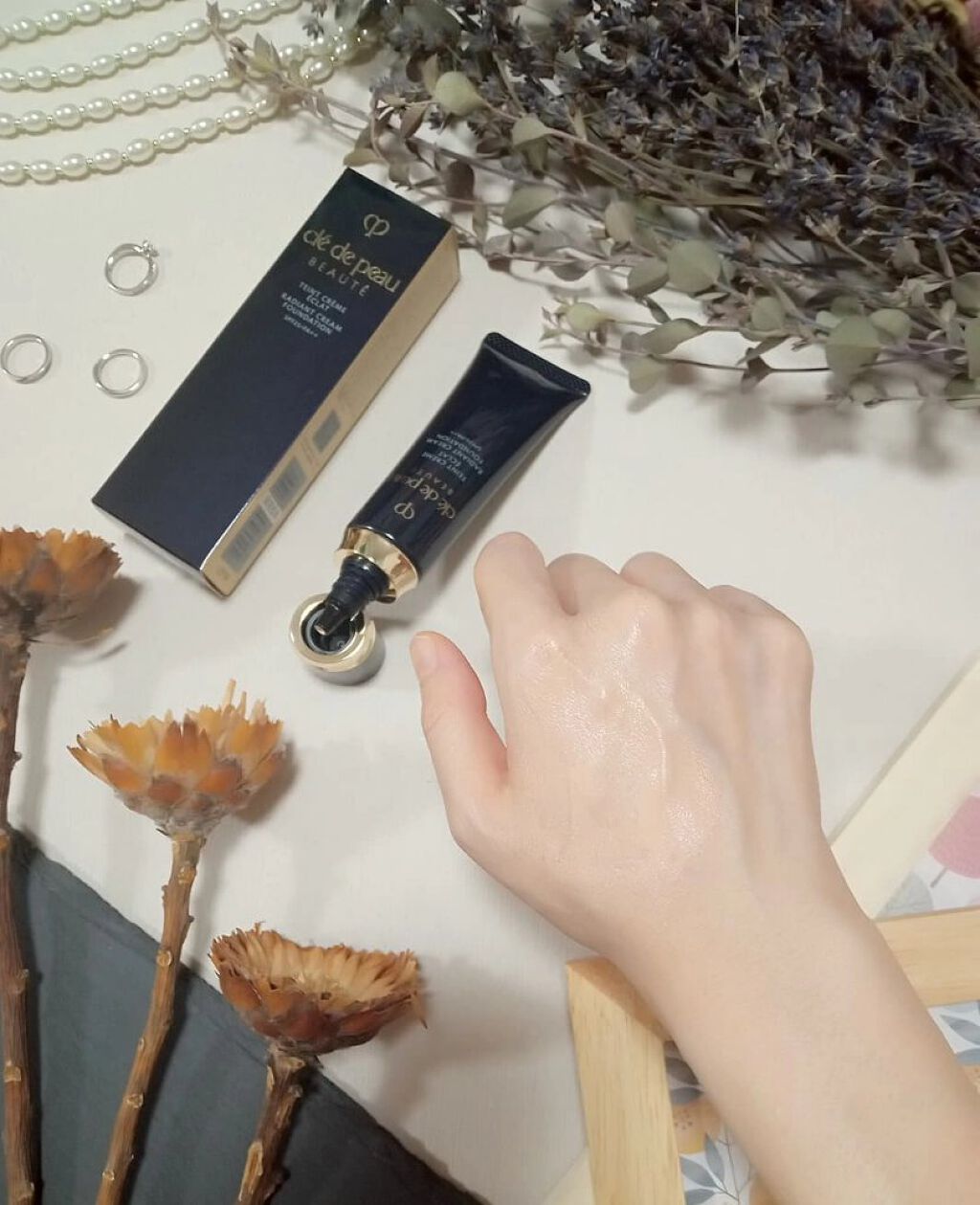 クレ・ド・ポー ボーテ タンクレームエクラn/クレ・ド・ポー ボーテ/クリーム・エマルジョンファンデーションを使ったクチコミ（3枚目）