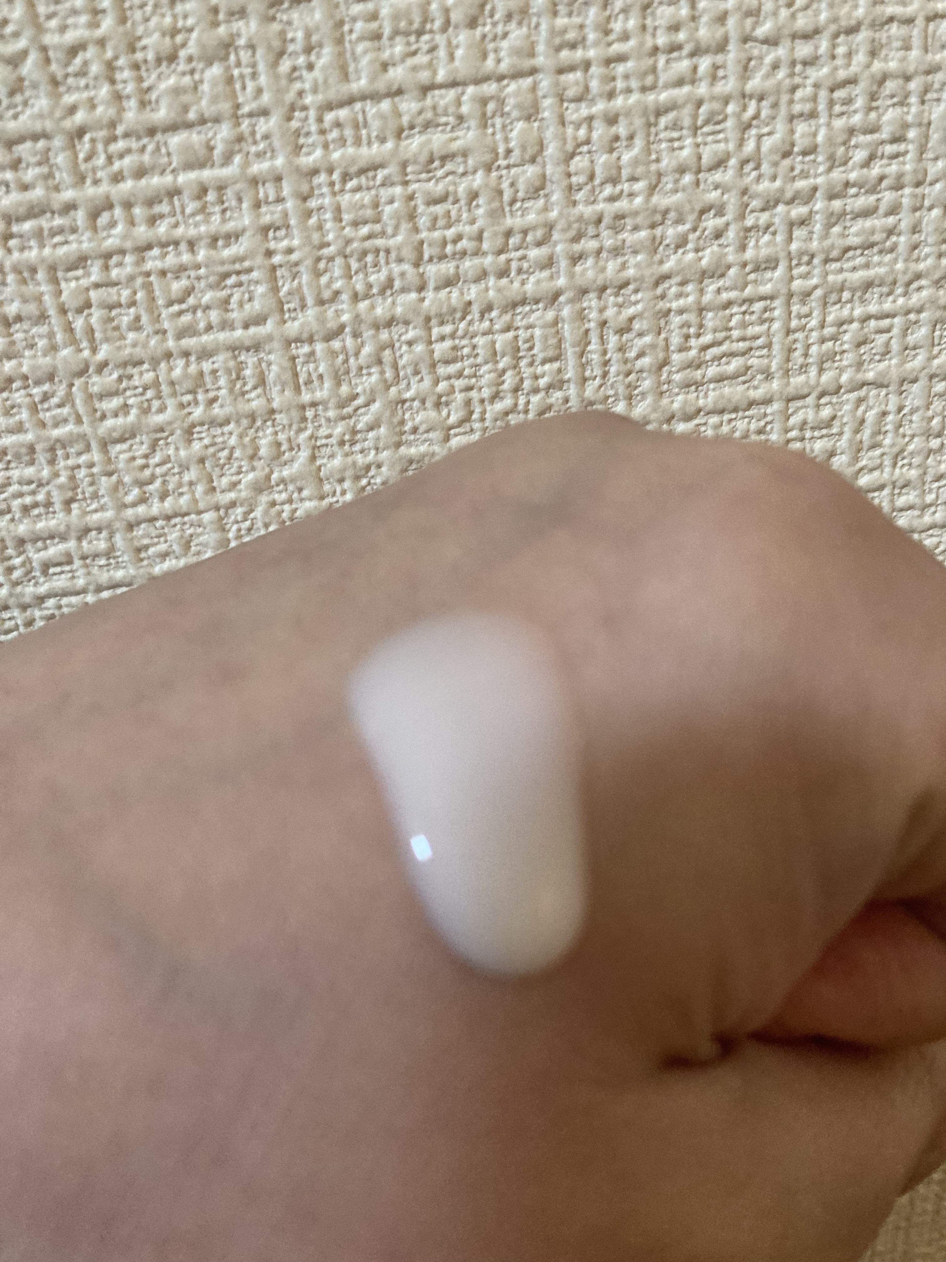 MASSEMOLLY ブルームオスマンサス ハンド＆ネイルクリーム/MASSE MOLLY/ハンドクリームを使ったクチコミ（3枚目）