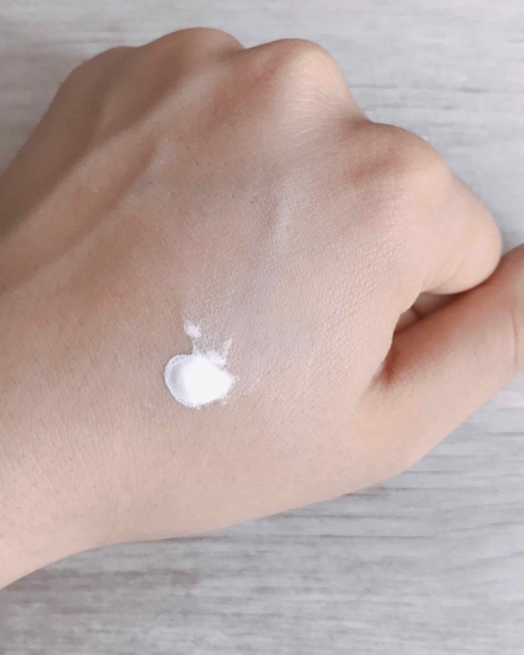 トーンアップベース バニラホワイトクリーム/アイスクリームパーラー コスメティクス/化粧下地を使ったクチコミ（2枚目）