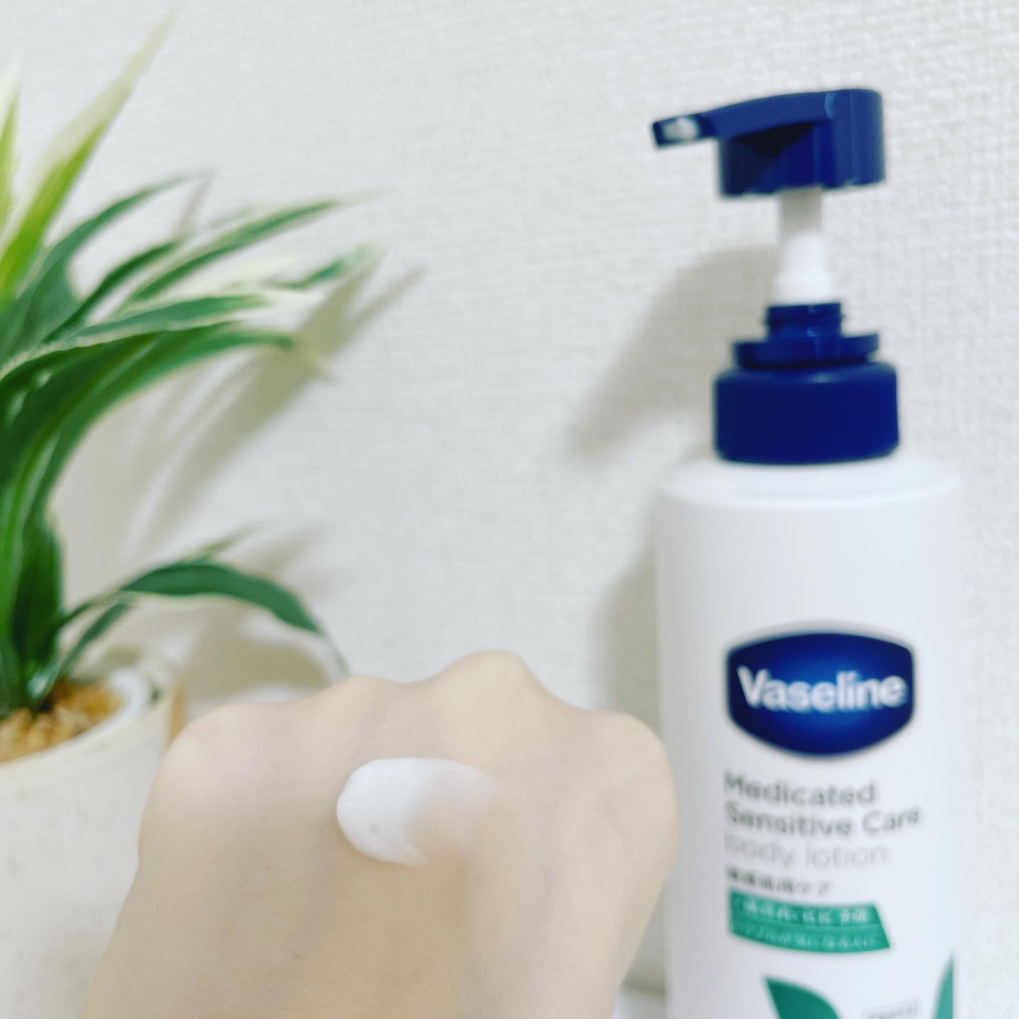 メディケイティッド センシティブケア ボディローション うるおいケア <医薬部外品>/ヴァセリン/ボディローションを使ったクチコミ（3枚目）