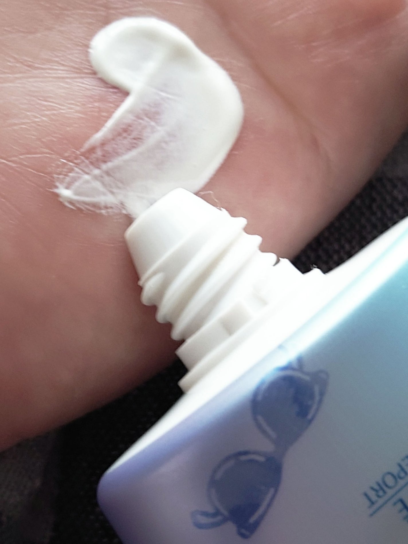 ðª»Jmp.ðŒðððð 333𪻠on LIPS ãðSUNCUTãµã³ã«ããðãã©ã€ãã¢ããUVãšãã»ã³ã¹ãSPF..ãïŒ4æç®ïŒ