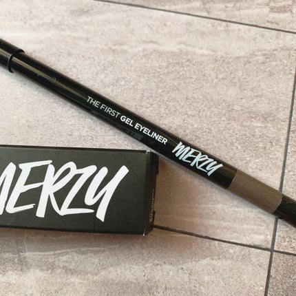 MERZY ザ ファースト ジェルアイライナーのクチコミ「\ なめらかな描き心地🤎 /
MERZY
ザ ファースト ジェルアイライナー🤎
G11......」(1枚目)