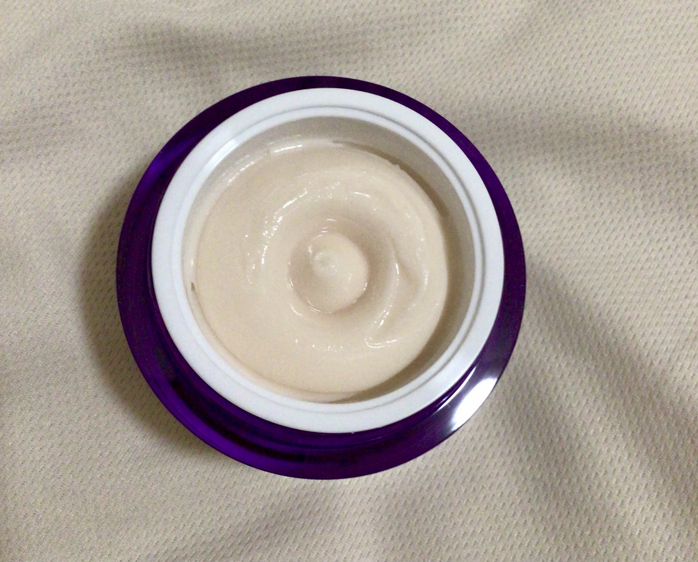 バイオヒールボ プロバイオダーム 3Dリフティングクリーム/BIOHEAL BOH/フェイスクリームを使ったクチコミ（2枚目）