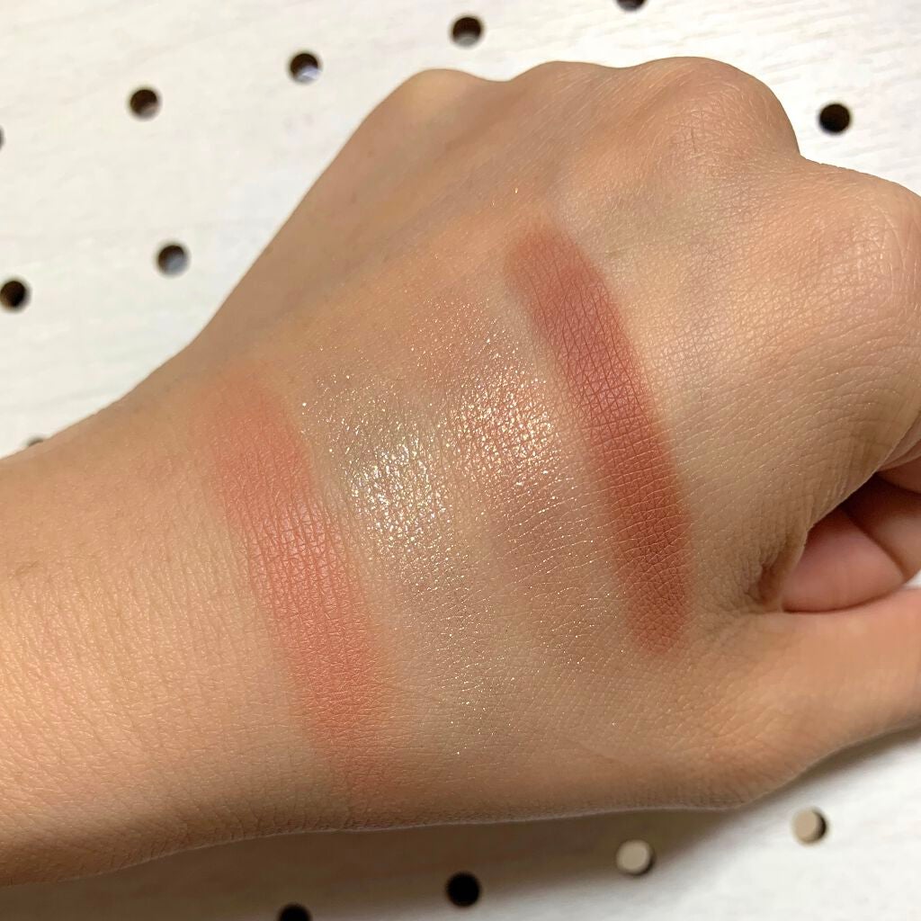 アイランドアドベンチャー4アイシャドウ/HEXZE(ヘックスゼ)/アイシャドウパレットを使ったクチコミ(4枚目)