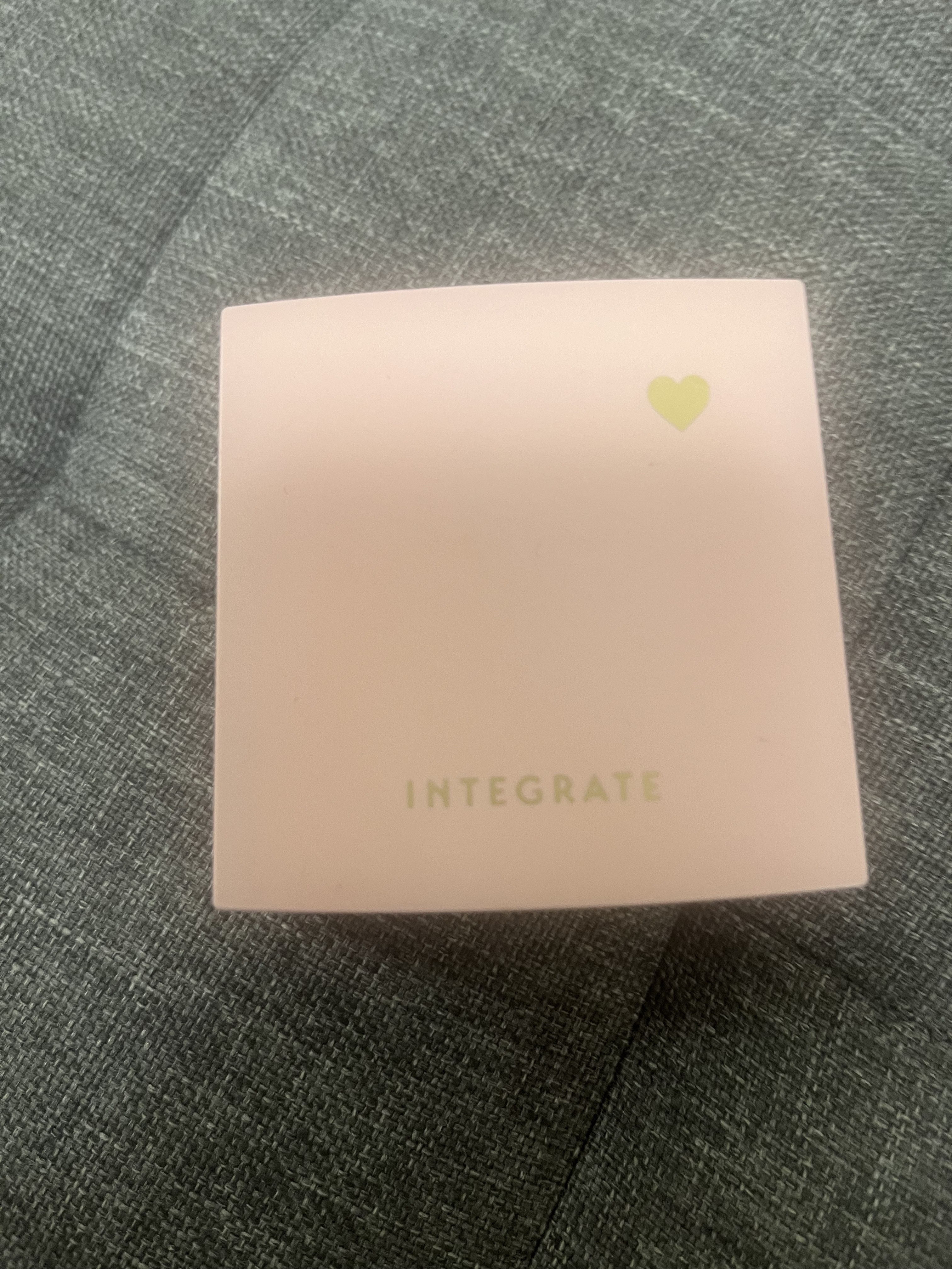 すっぴんメイカー トーンアップパウダーUV/インテグレート/プレストパウダーを使ったクチコミ（3枚目）