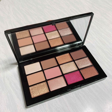 アフターグロー アイシャドーパレット/NARS/アイシャドウパレットを使ったクチコミ(2枚目)