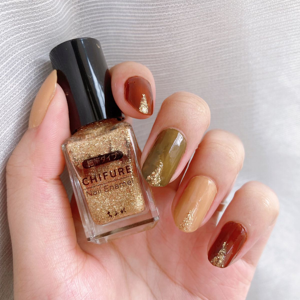 カラフルネイルズ/キャンメイク/マニキュアを使ったクチコミ(2枚目)