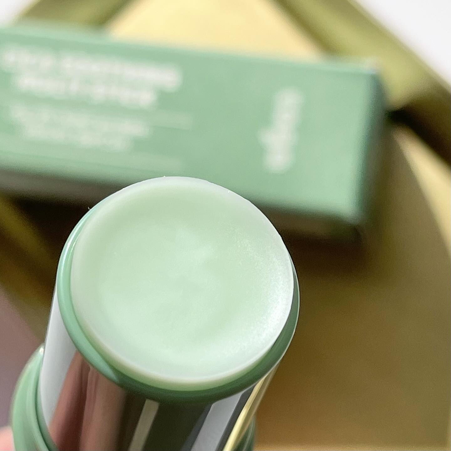 シカスージングスティック/TAGA/フェイスバームを使ったクチコミ（2枚目）