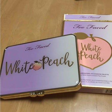 Too Faced ホワイトピーチ マルチダイメンショナル アイシャドウ パレットのクチコミ「捨て色ないパレットです♡
too facedはチークがよく人気でよく出回ってましたよね(°▽°.....」（2枚目）