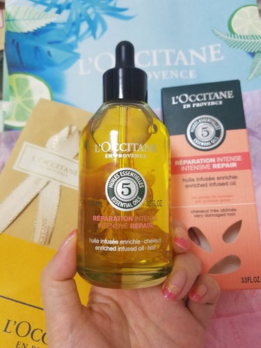 ファイブハーブス リペアリングインテンシヴオイル/L'OCCITANE/ヘアオイルを使ったクチコミ（1枚目）