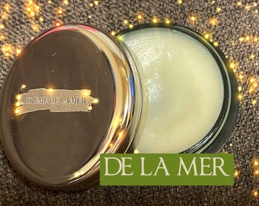 DE LA MER. ザ・リップ バーム

冬場に皮むけが酷くSNSで見つけたリップバーム。

「一晩で皮むけが復活した！」と言う評価を見て購入しました。

カウンターで試した時これは唇が復活するぞと期