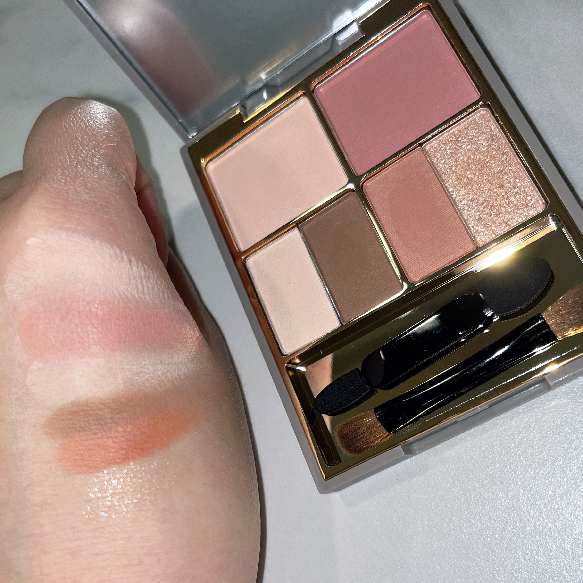 アミュレットカラーアイズ/rainymell/アイシャドウパレットを使ったクチコミ（1枚目）