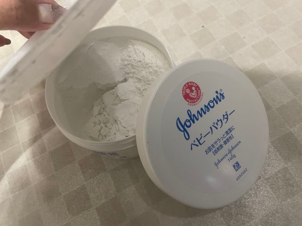 ジョンソン ベビーパウダー/ジョンソンベビー/ボディパウダーを使ったクチコミ(3枚目)