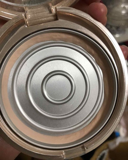 スノービューティー ホワイトニング フェースパウダー 2018/スノービューティー/プレストパウダーを使ったクチコミ(2枚目)