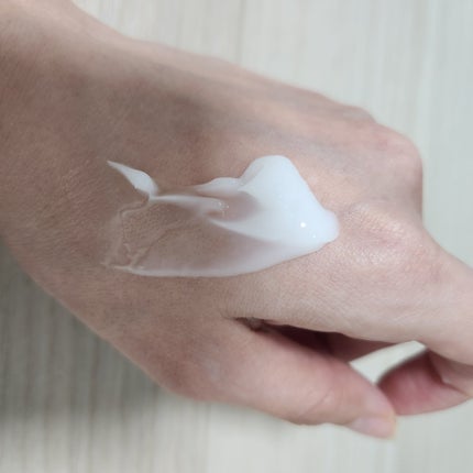 ピュアアルテミシア カーミングウォータークリーム/HANYUL(ハンユル)/フェイスクリームを使ったクチコミ(2枚目)