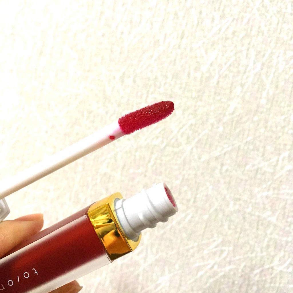 トーン ペタル エッセンス グロス/to/one/リップグロスを使ったクチコミ（2枚目）