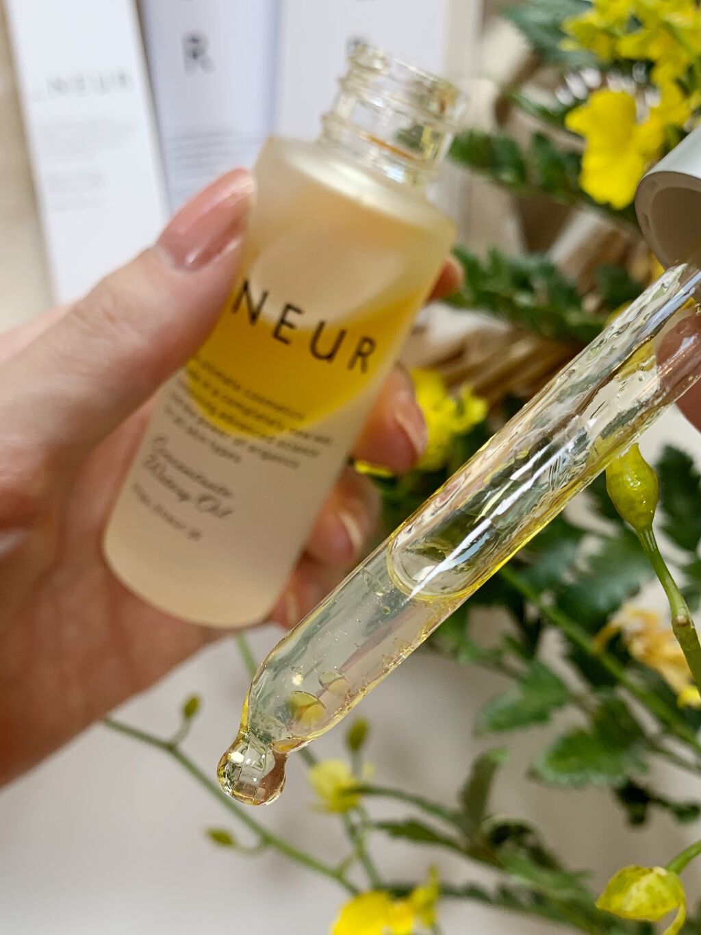 コンセントレート・ウォータリーオイル/アンダーノイル/ブースター・導入液を使ったクチコミ（2枚目）