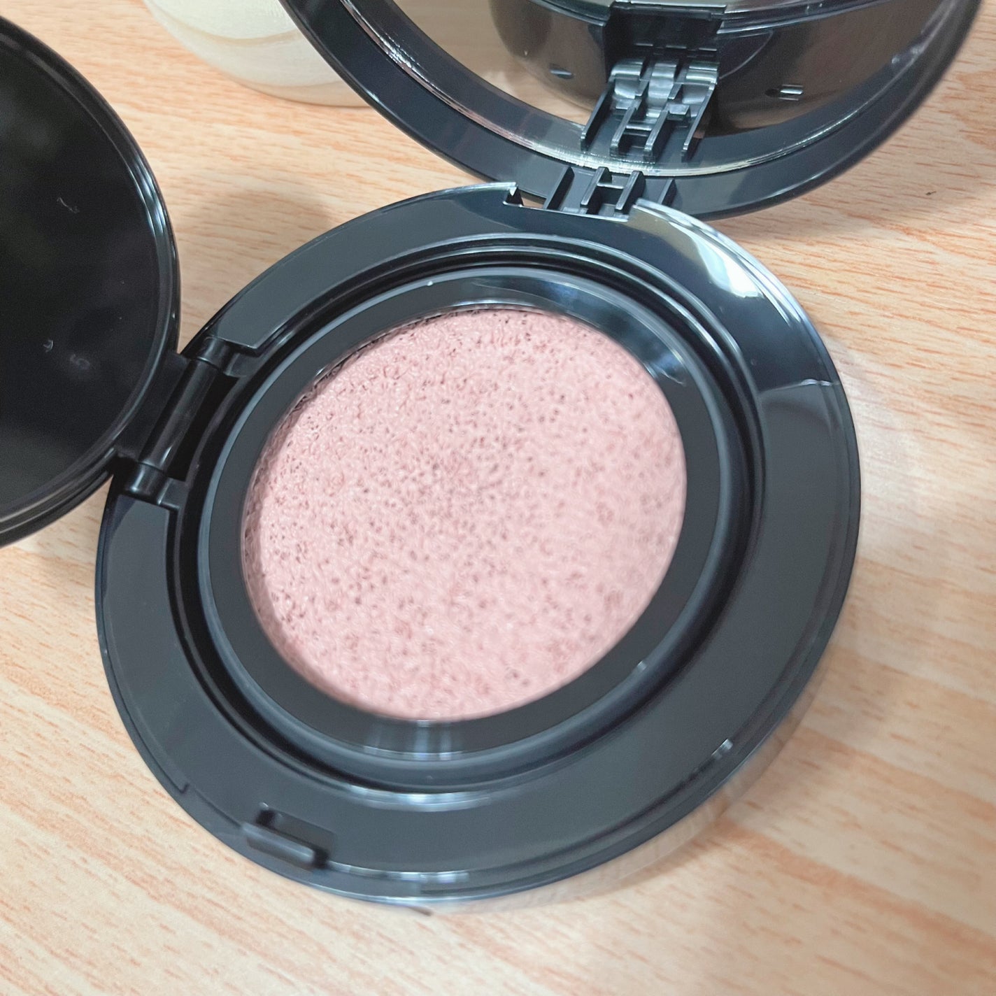 ケイト カラー&カバークッション/KATE/クッションファンデーションを使ったクチコミ(5枚目)