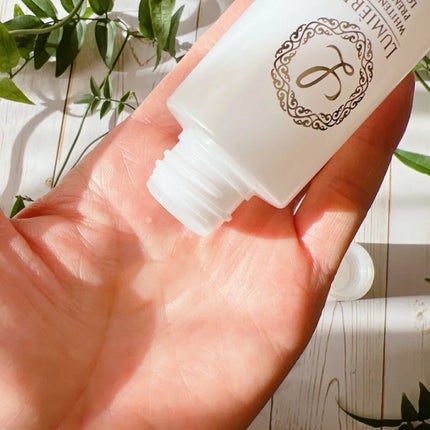 薬用美白化粧水 リュミエール ホワイトニング プレミアム ローション/Lumiere (海外)/化粧水を使ったクチコミ(3枚目)