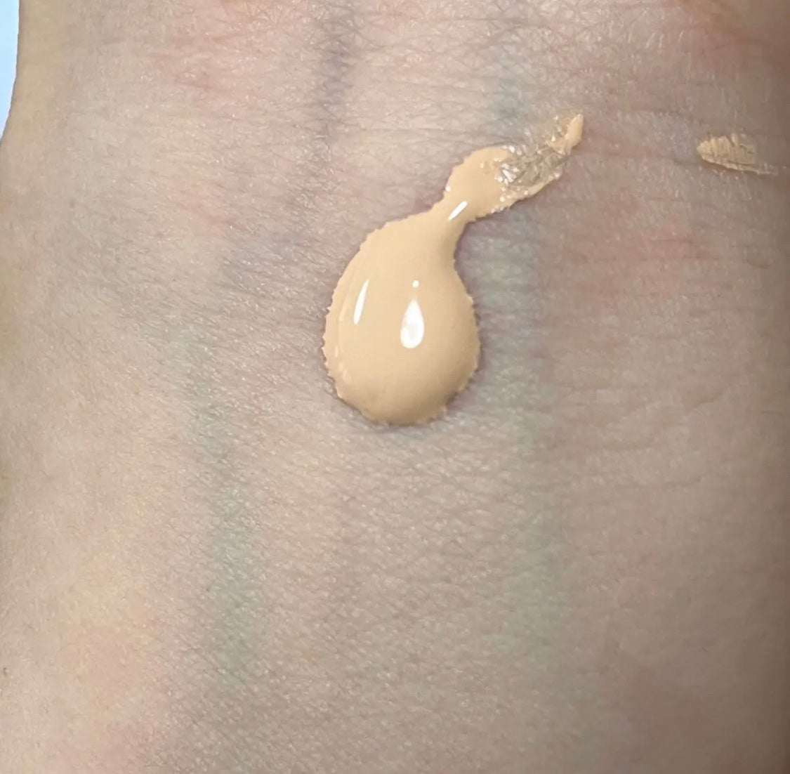 (旧)アンリミテッド ラスティング フルイド/shu uemura/リキッドファンデーションを使ったクチコミ(2枚目)