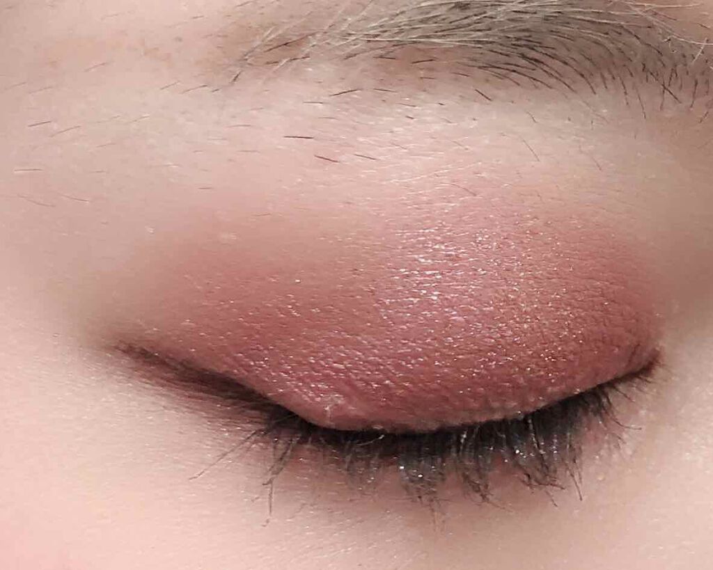 シャイニー プリティ シャドウ メジャー ウィン/M・A・C/単色アイシャドウを使ったクチコミ（2枚目）