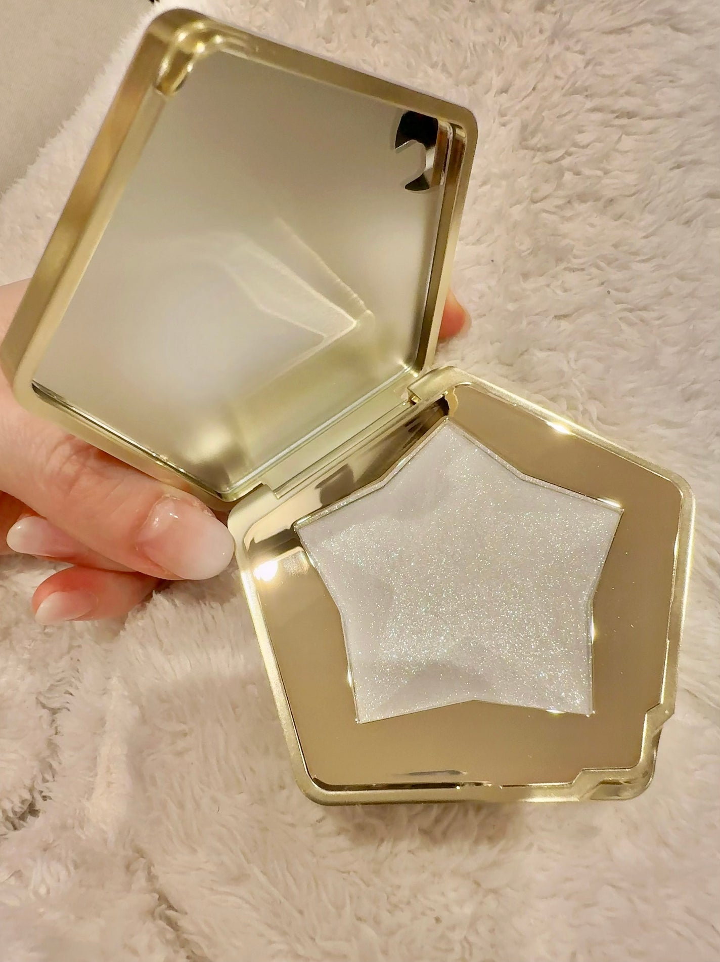 スターダストダイヤモンドハイライトパウダー/PERFECT DIARY/パウダーハイライトを使ったクチコミ(1枚目)