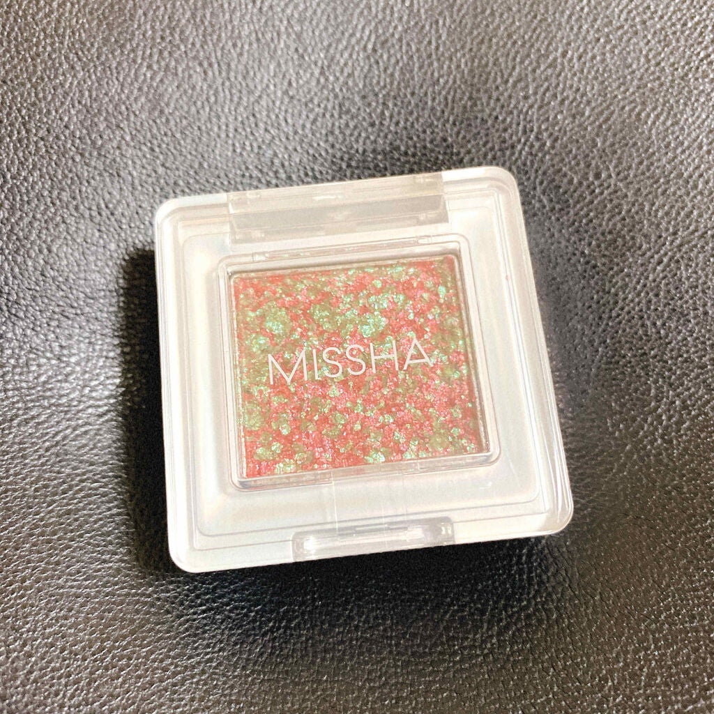 グリッタープリズム シャドウ/MISSHA/グリッターを使ったクチコミ(1枚目)