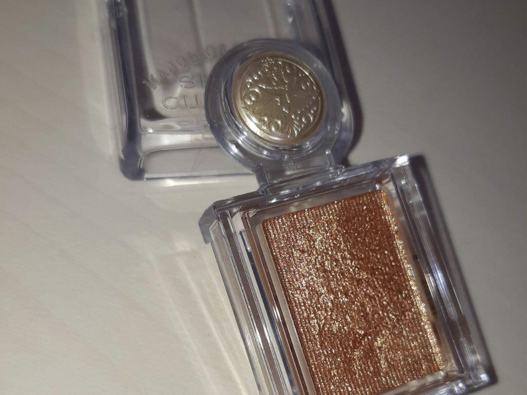 シャドーカスタマイズ/MAJOLICA MAJORCA/単色アイシャドウを使ったクチコミ（1枚目）