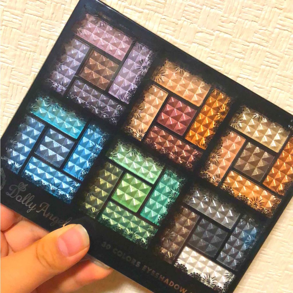 30COLORSEYESHADOWPALETTE/Dolly Angel/アイシャドウパレットを使ったクチコミ(1枚目)