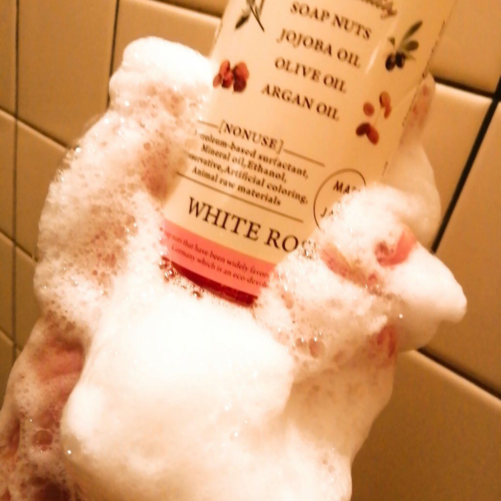 ピュアナッツソープ ホワイトローズの香り/ナチュラセラ/洗顔フォームを使ったクチコミ(4枚目)