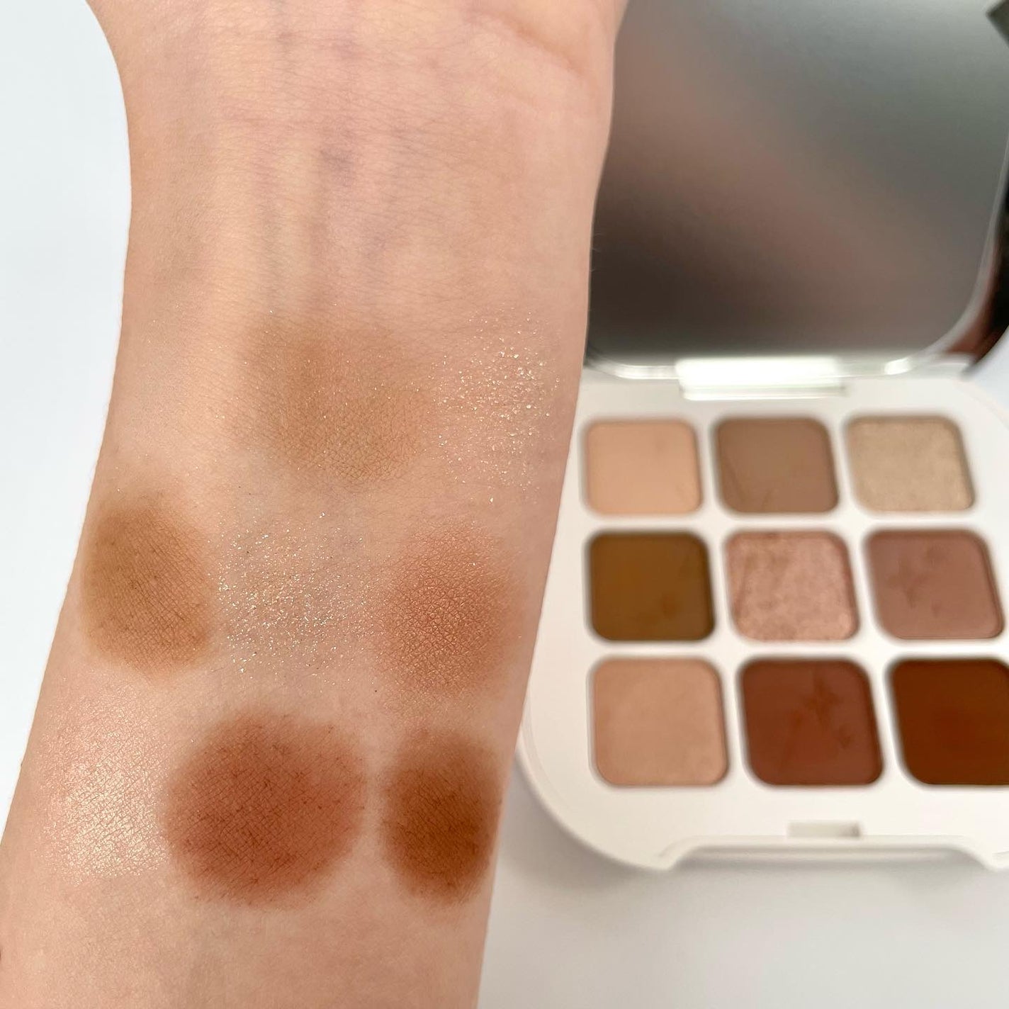 PERFECT DIARY (ããŒãã§ã¯ããã€ã¢ãªãŒ)ãåç³ã9è²ã¢ã€ã·ã£ããŠãã¯ãªã¹ãã¹éå®/PERFECT DIARY/ã¢ã€ã·ã£ããŠãã¬ããã䜿ã£ãã¯ãã³ãïŒ3æç®ïŒ