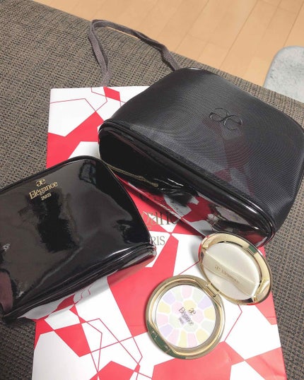 ラ プードル オートニュアンス/Elégance/プレストパウダーを使ったクチコミ(1枚目)