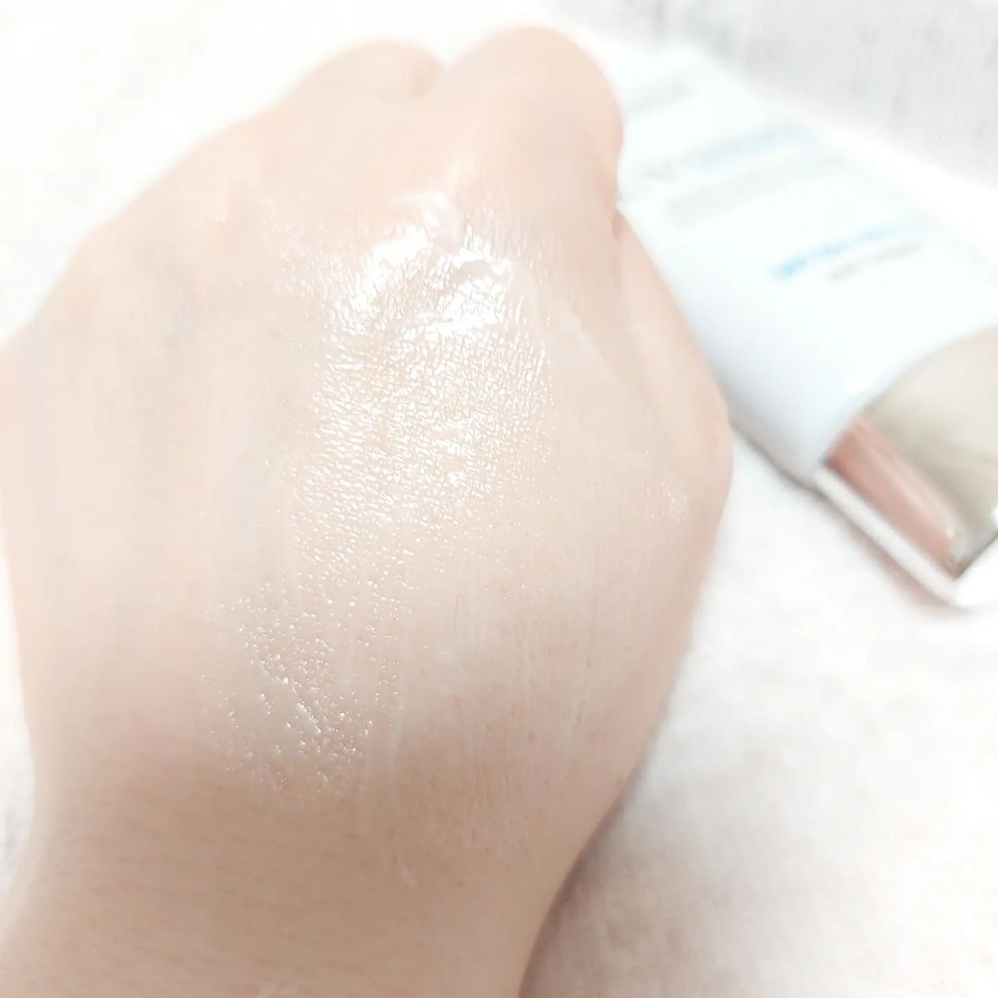 ダルバ ウォータフル エッセンス サンクリーム/ダルバ/日焼け止めクリームを使ったクチコミ（3枚目）