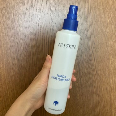 ニュースキン Napcaモイスチャーミストのクチコミ「Nuskinのモイスチャーミストを紹介🌿　

➀洗顔後にティッシュで水分を拭き取る
②20-3.....」（3枚目）