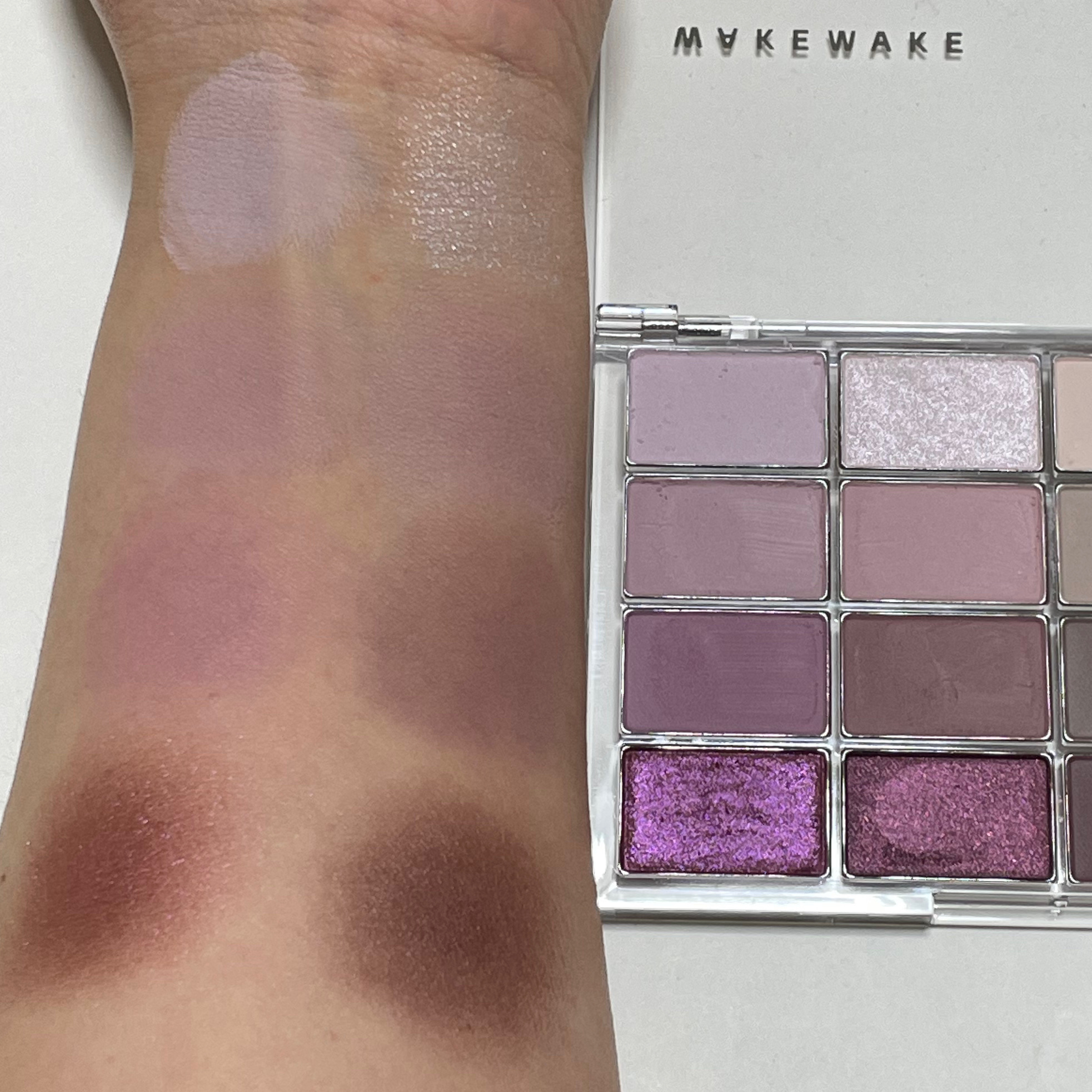 ソフトブラーリングアイパレット/wakemake/アイシャドウパレットを使ったクチコミ（2枚目）