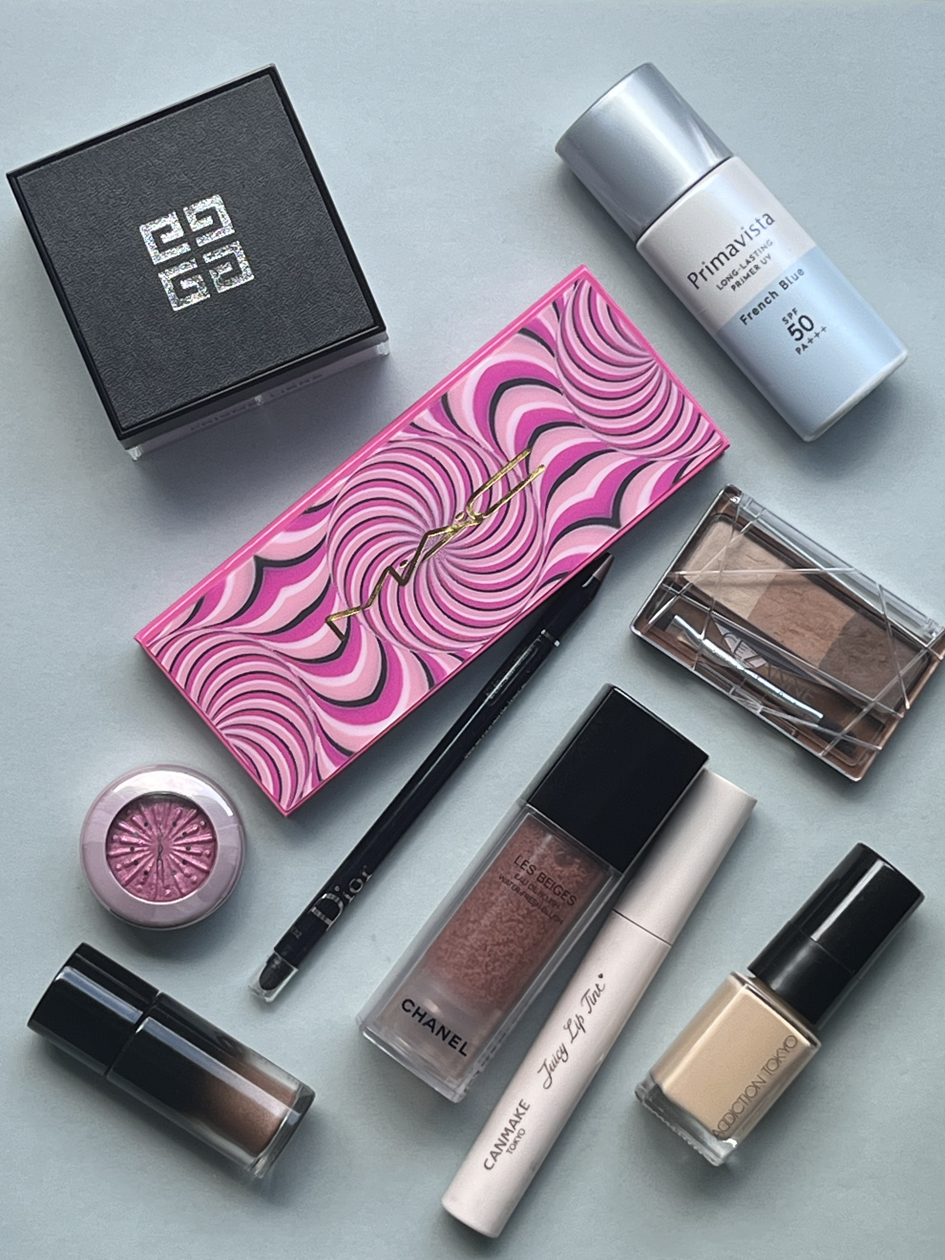 エクストラ ディメンション フォイル アイシャドウ M·A·C フロステッド ファイヤーワーク エクスプローシブ ケミストリー/M・A・C/単色アイシャドウを使ったクチコミ（3枚目）