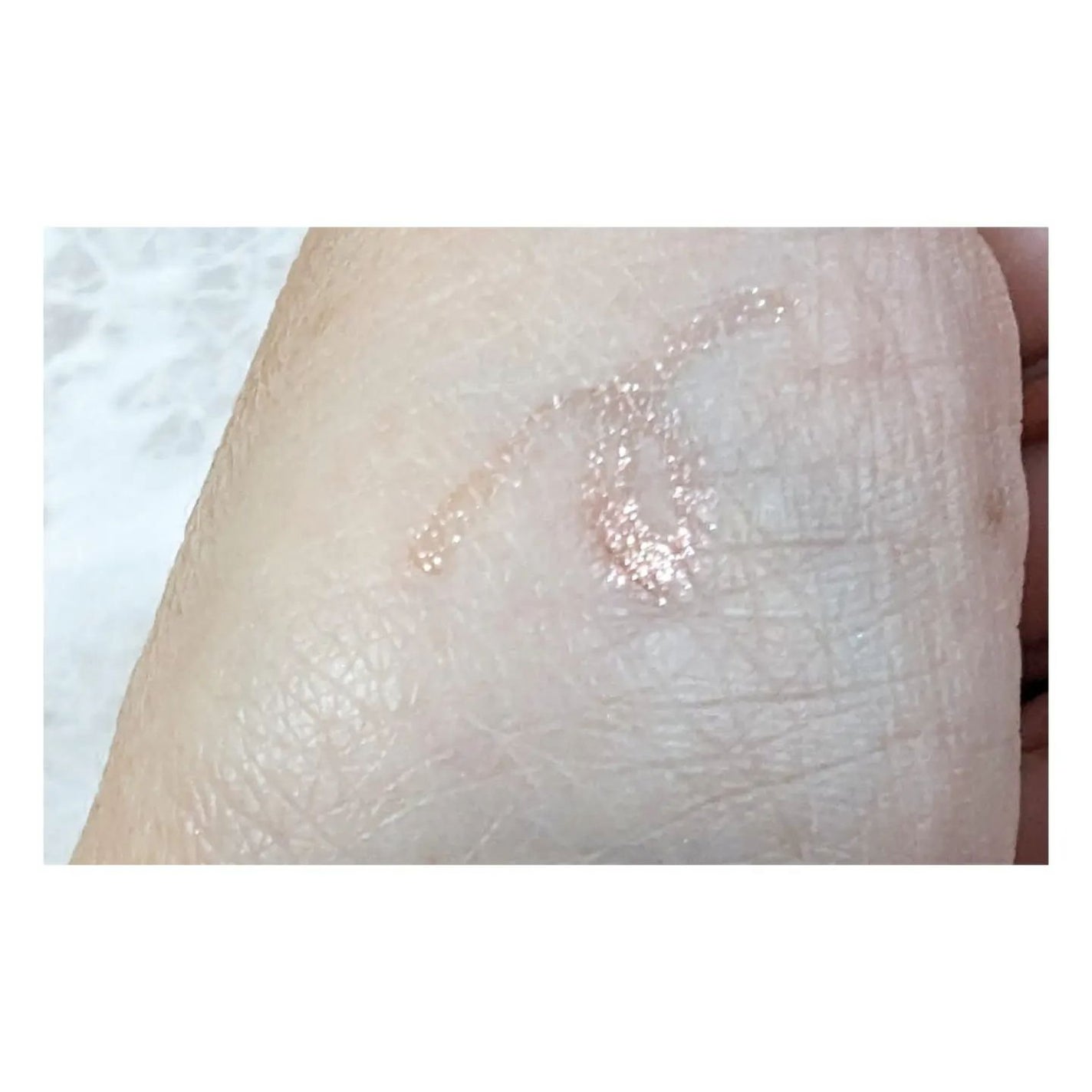 コンスピキュアス リップグロス/Amplitude/リップグロスを使ったクチコミ(4枚目)