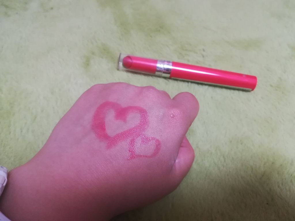 ウルトラ HD ジェル リップカラー/REVLON/口紅を使ったクチコミ（2枚目）