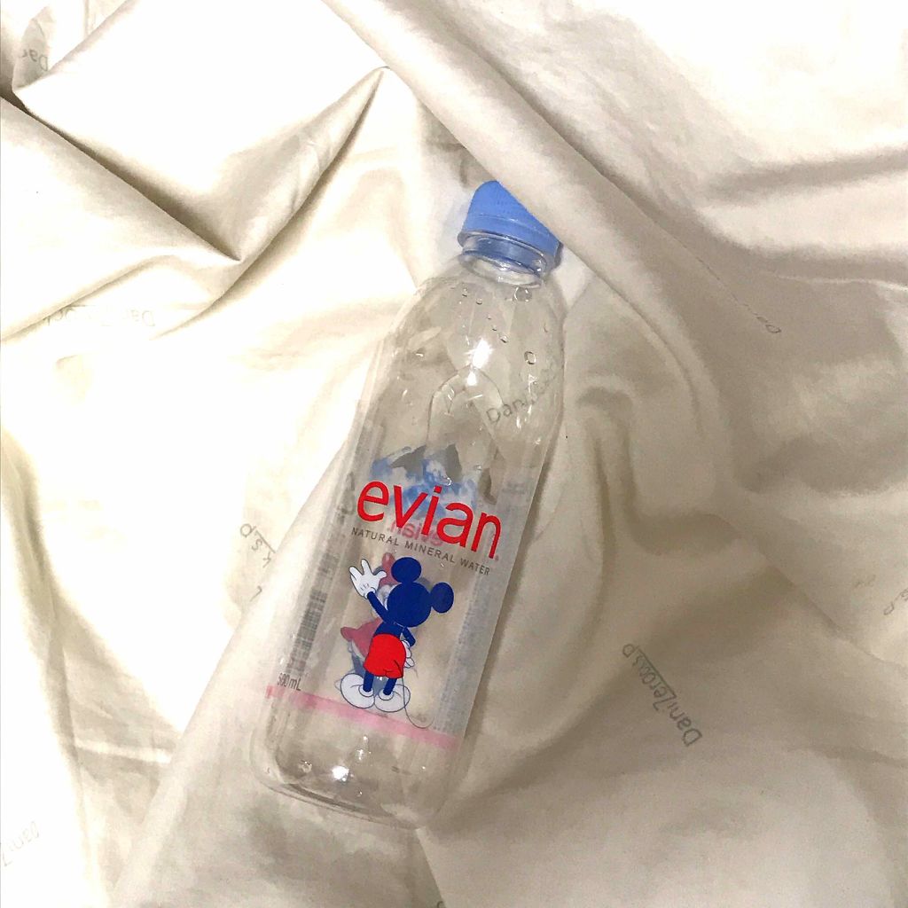 ☆格安☆伊藤園 evian 500ml×24本 エビアン ケース ミネラルウォーター ラベルレス 正規輸入品 硬水 5％OFF エビアン