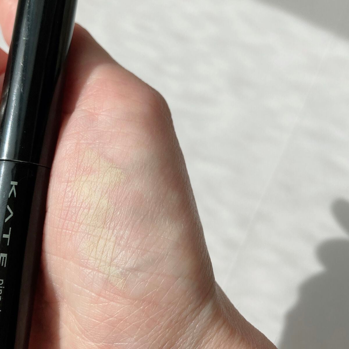 ピンポイントカラースナイパー/KATE/スティックコンシーラーを使ったクチコミ(2枚目)