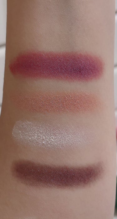 UR GLAM　VELVET EYE COLOR PALETTE/U R GLAM/パウダーアイシャドウを使ったクチコミ（4枚目）